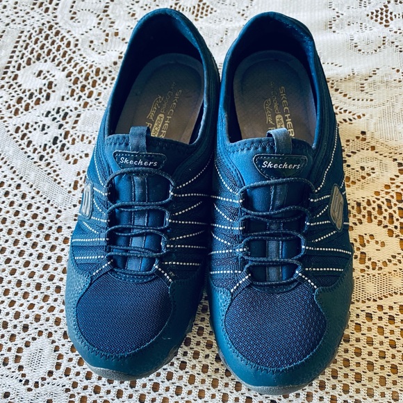 Skechers Women's Navy Sneakers - Picture 1 of 5